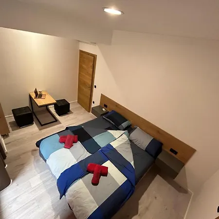 Hostelum * Umag